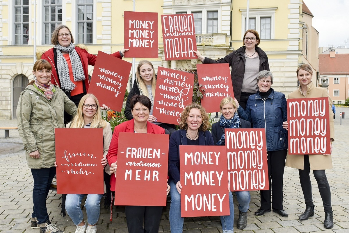 Frauen verdienen mehr! Wo? Wie? + Gleichstellungsstelle Ingolstadt und Initiative MoneyMoneyMoney