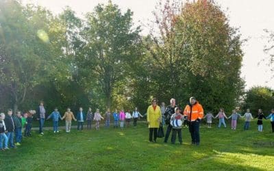 Grundschüler bekommen Blühwiese
